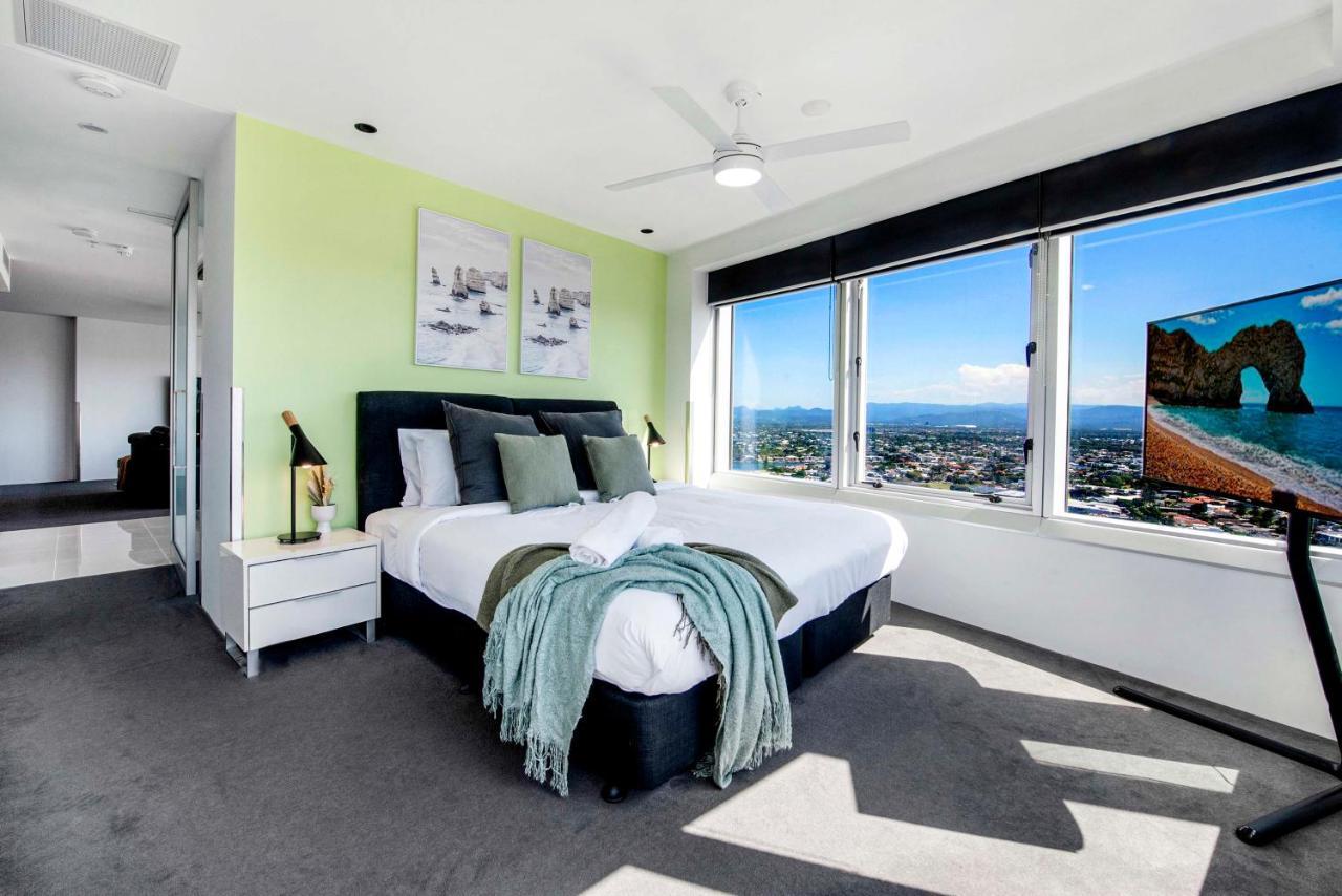 Q Tower At Surfers Paradise - Self Contained Apartments Gold Coast Eksteriør billede