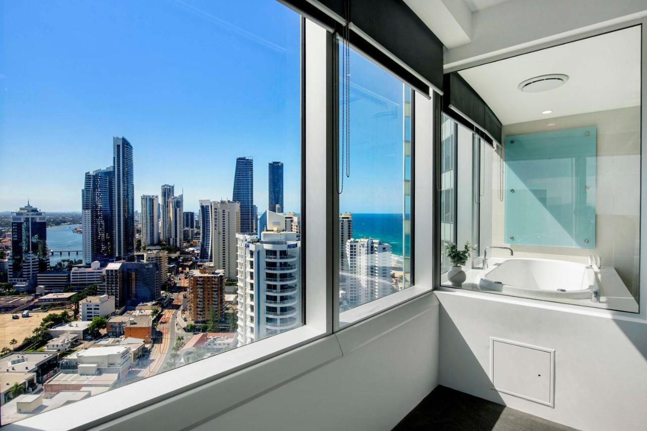 Q Tower At Surfers Paradise - Self Contained Apartments Gold Coast Eksteriør billede