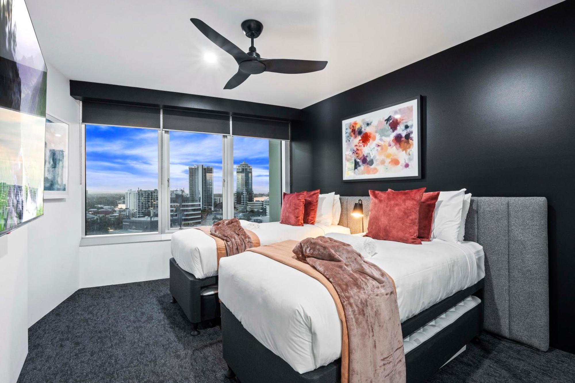 Q Tower At Surfers Paradise - Self Contained Apartments Gold Coast Eksteriør billede