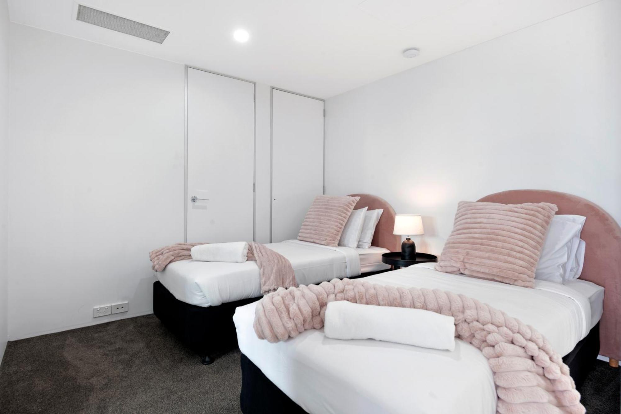 Q Tower At Surfers Paradise - Self Contained Apartments Gold Coast Eksteriør billede