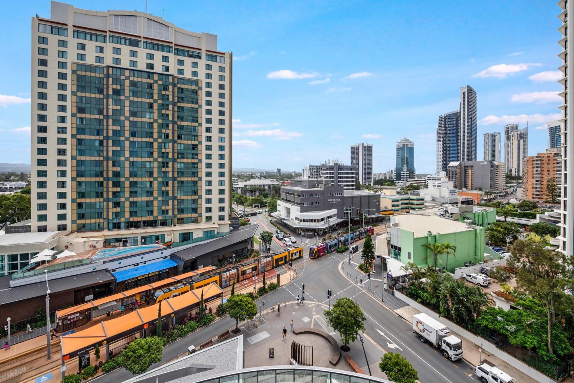 Q Tower At Surfers Paradise - Self Contained Apartments Gold Coast Eksteriør billede