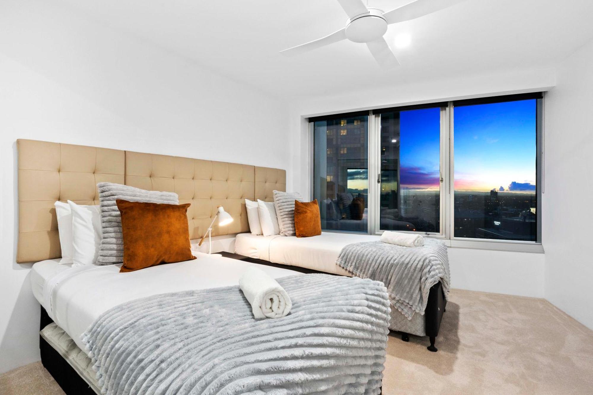 Q Tower At Surfers Paradise - Self Contained Apartments Gold Coast Eksteriør billede