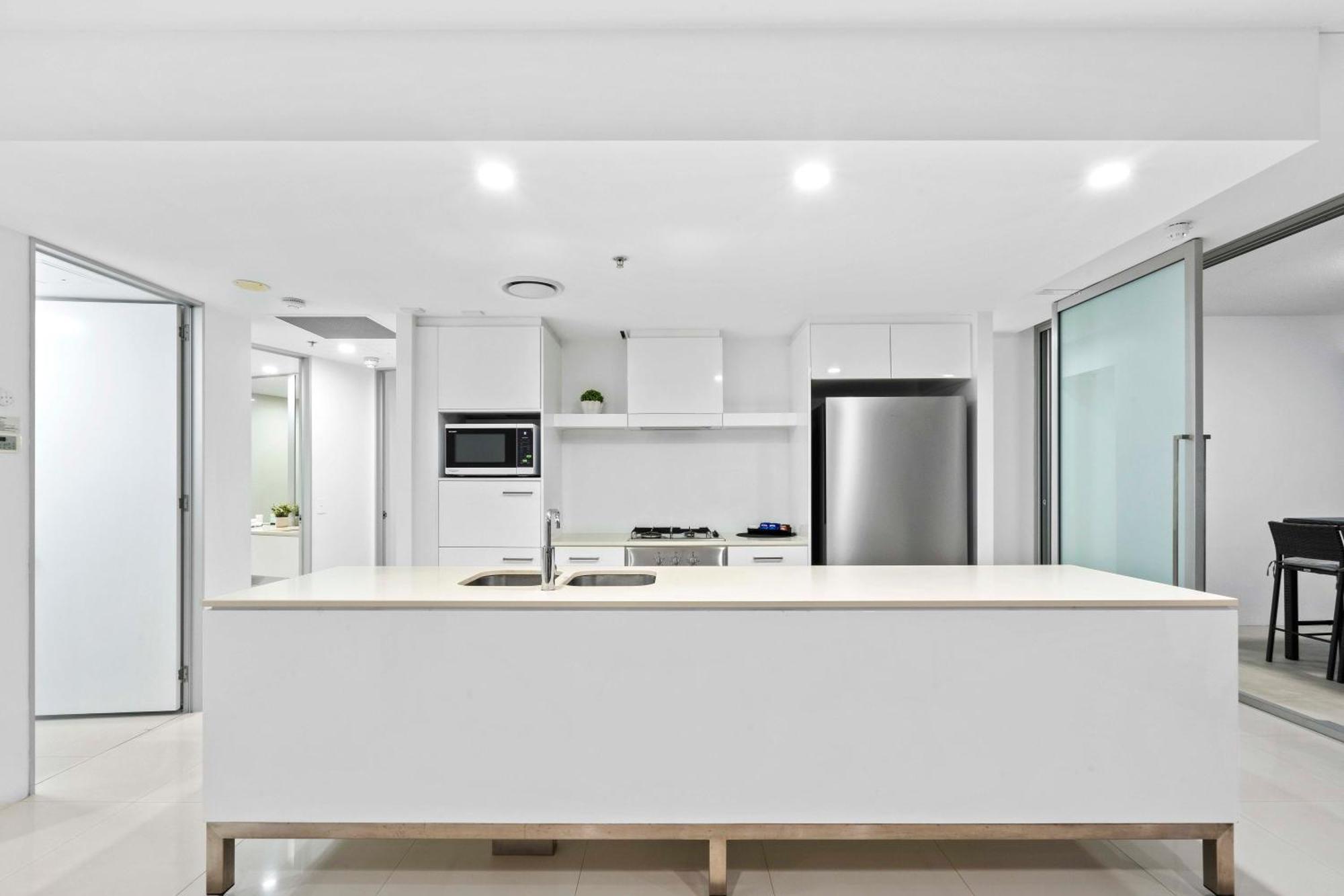 Q Tower At Surfers Paradise - Self Contained Apartments Gold Coast Eksteriør billede