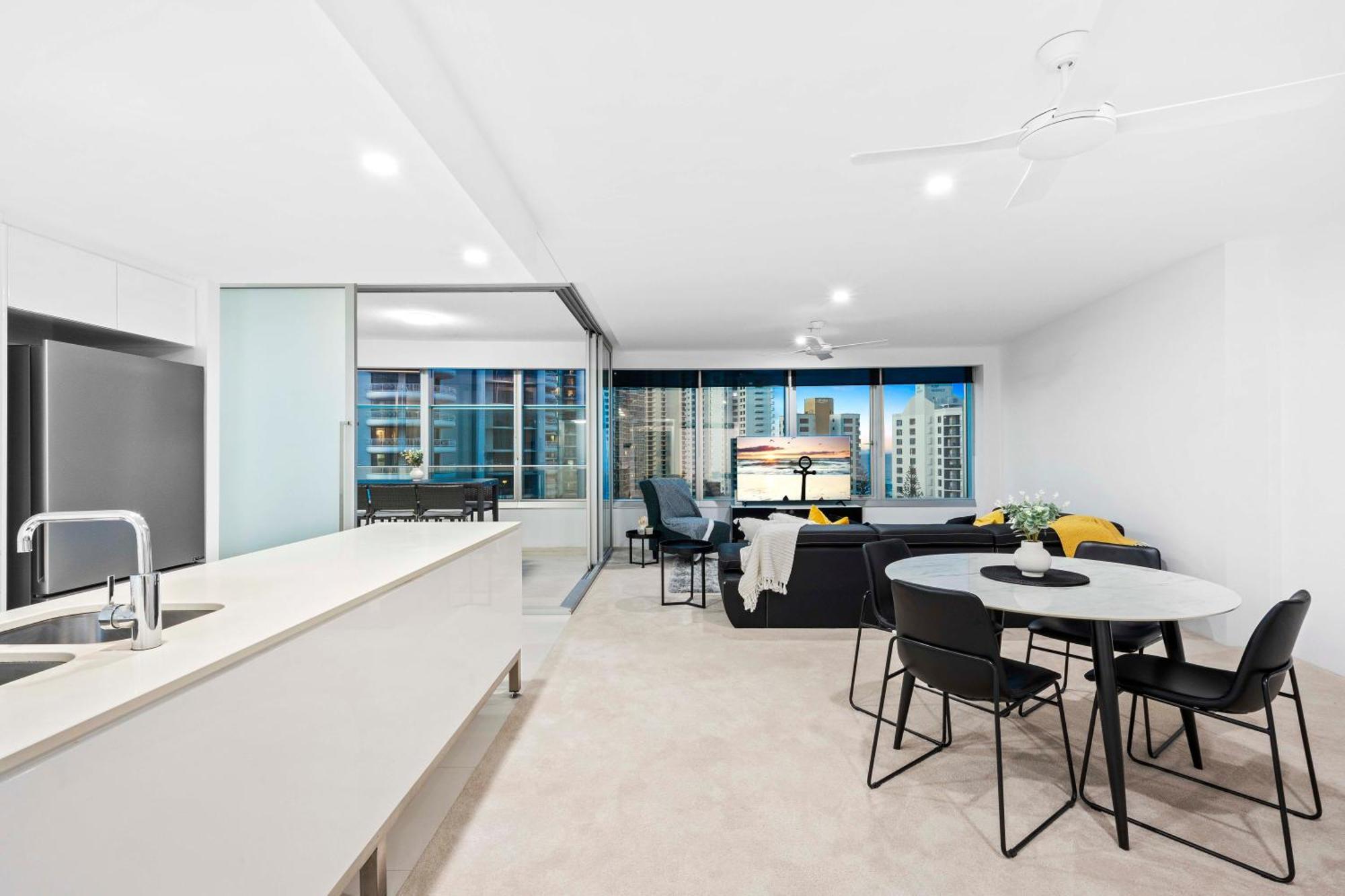 Q Tower At Surfers Paradise - Self Contained Apartments Gold Coast Eksteriør billede